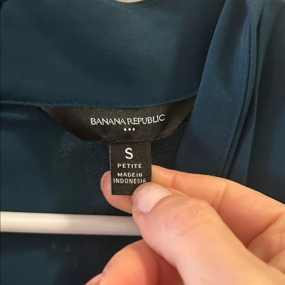 Banana Republic Factory Crepe Deep V-Neck Jumpsuit - Picture 3 of 6